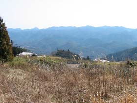 深野より曽爾の山々を望む