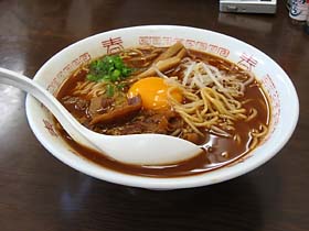 春陽軒にて徳島ラーメン