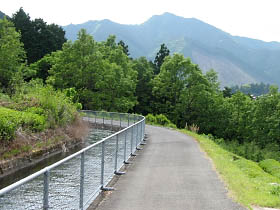 疎水沿いの道・波多瀬付近